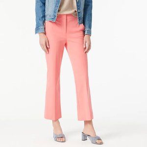 Hayden kickout crop pant in bi-stretch cotton in Guava, Size 8